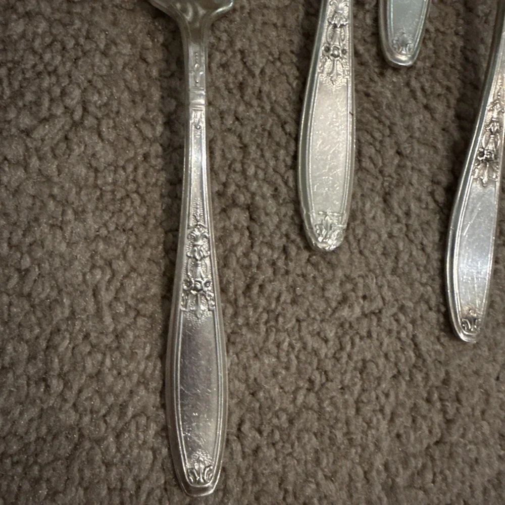 Rogers Bros 1847 Ambassador Silverplate Set of Five Dinner Forks